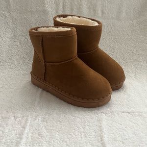 brown boots